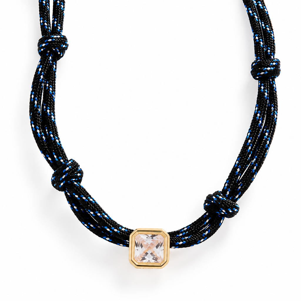 The Knot Necklace